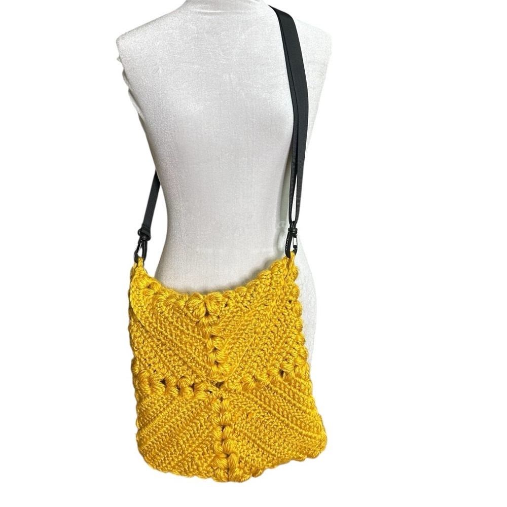 Hand Knitted/Crochet Crossbody Purse.